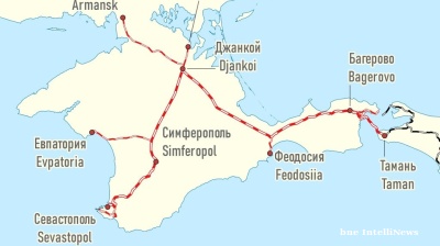 Floods of people flee Crimea as explosions rock the region