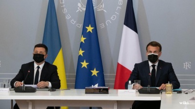 Zelenskiy meets Macron as Russia engages in a diplomatic dance over a possible Biden-Putin summit