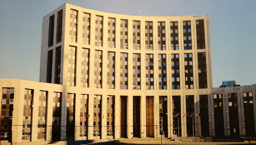 Bne Intellinews Moody S Upgrades Outlook On Moscow Based