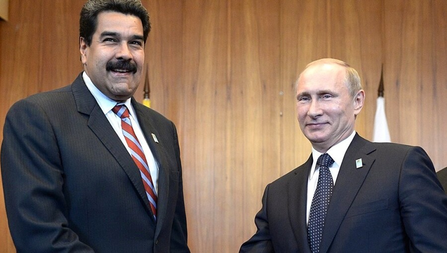 Maduro (L) and Putin (R), shown at a meeting in 2014