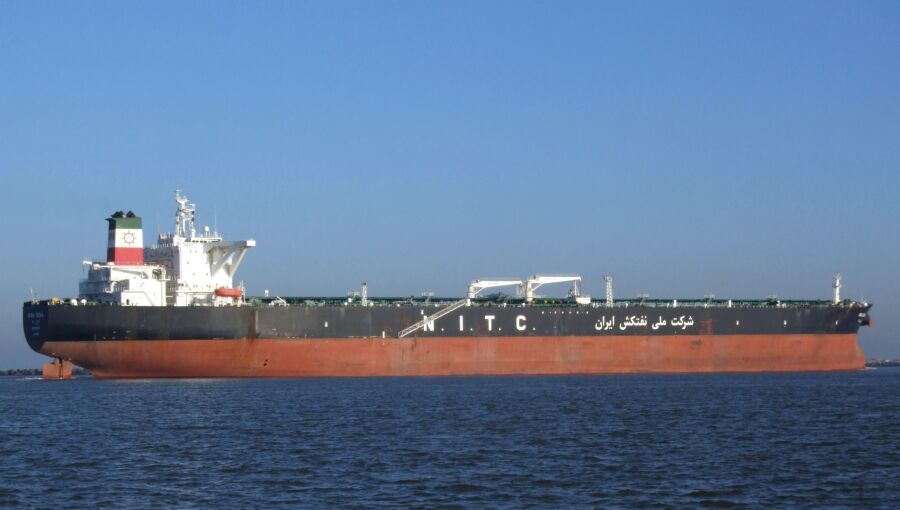 Iranian oil tankers begin shutting off locations after mass reveal
