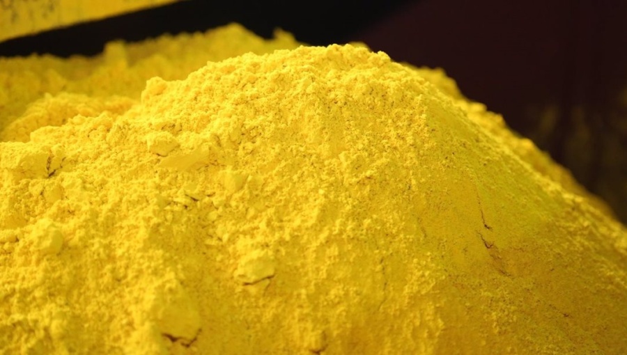 Uranium is the new gas for Russia, which dominates global production. The war in Ukraine is pushing countries to turn to nuclear power in an effort to reduce their dependence on Russian fossil fuels, but they are buying a new dependence on Russia's