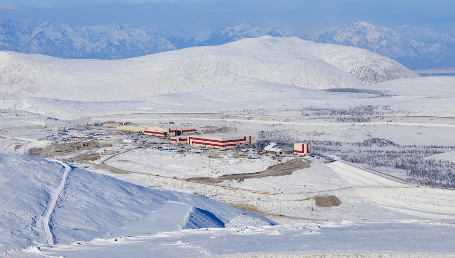 The reduction will be achieved using alternative energy sources and potentially by electrifying mining vehicles.