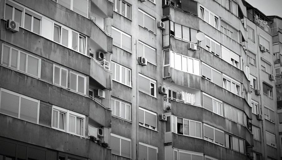 The city of Tuzla in Bosnia depends on the local coal-fired power plant for its district heating.