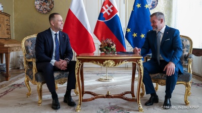 Poland plans to become US gas hub to supply Slovakia and Ukraine