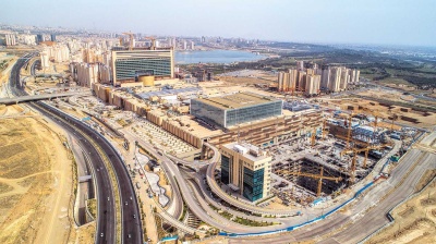 Iran moves to value Iran Mall as part of Ayandeh Bank liquidation process