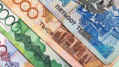 New Kazakh central bank governor goes back to free float