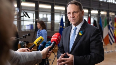 Ukraine’s war is “our war”, Poland’s Sikorski says in policy speech
