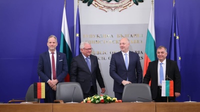 Bulgaria signs landmark deal with Rheinmetall to build ammunition plant