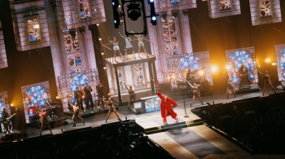Bulgarian transport inspectors detained for demanding bribes from Robbie Williams concert trucks