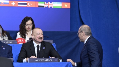 Azerbaijani president's security detail clashes with protesters in Washington