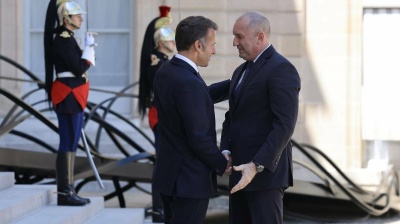 Bulgaria PM signals rethink on Ukraine aid during Paris visit