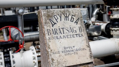 Hungary to challenge EU plans to ban Russian oil and gas in court