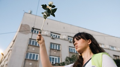 Serbian students march to Novi Sad for anniversary protest