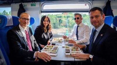Hungary aims to revive V4 cooperation, Peter Magyar says in first foreign trip to Poland