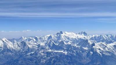 China mounts major rescue in Everest blizzard