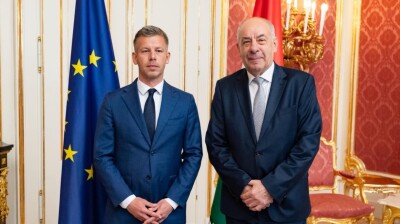 Hungary's president signs constitutional amendment ending his own mandate