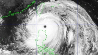 Philippines evacuates thousands ahead of approaching super typhoon 