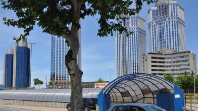 Fitch downgrades 20 Turkish lenders on negative outlook