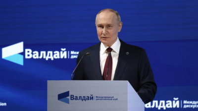 Putin accuses Europe of blocking Ukraine peace and calls Nato a ‘paper tiger’