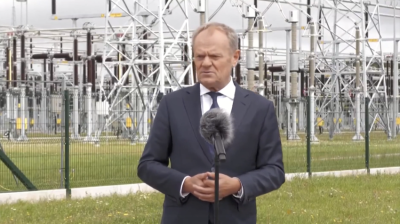 Poland eyes offshore wind to power AI and data centres, Tusk says