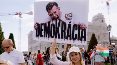 Fidesz stages first major rally in opposition against Tisza government's constitutional overhaul