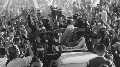 Palestinian Hamas denies reports of gradual disarmament agreement