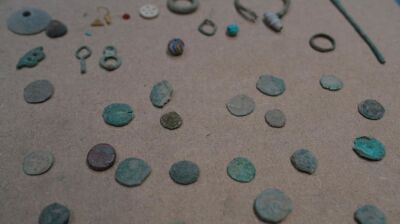 Iraqi governor strikes gold after rain uncovers ancient treasure trove after floods