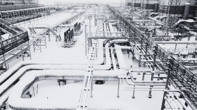 Europe's LNG imports surge to record 142bn cubic metres in 2025.