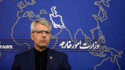 Iran ties Hormuz reopening to end of US strikes and naval blockade