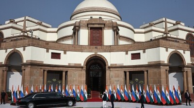 Russian business and banks seek to expand in India during Putin’s visit