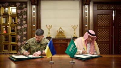 Ukraine and Saudi Arabia sign defence cooperation deal as Zelenskiy visits Riyadh
