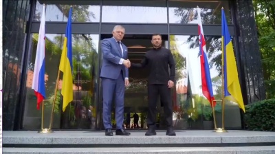 Slovakia’s Fico meets Ukraine’s Zelenskiy and delivers a message from Putin, opening indirect talks between the two presidents 