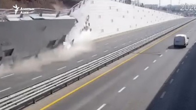 Tashkent overpass wall “built to last century” collapses into road below