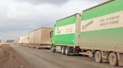 Bottleneck on the border, truckers baffled by major snarl-up on Kazakhstan-Russia frontier