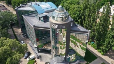 KSE: Ukraine is facing a $53bn budget shortfall, but economy is stable for now