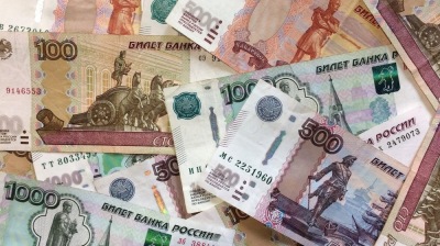 Russia scraps mandatory foreign currency sales for exporters as rouble strengthens