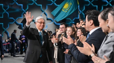 Exit polls say Kazakhstan has approved new constitution