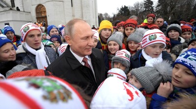 Putin's ratings hit post-war low as internet crackdown becomes lightning rod for discontent