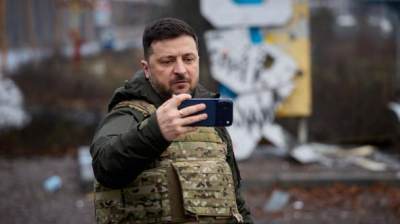 Ukraine refutes claims of capture of Kupiansk as Zelensky visits the front line city 