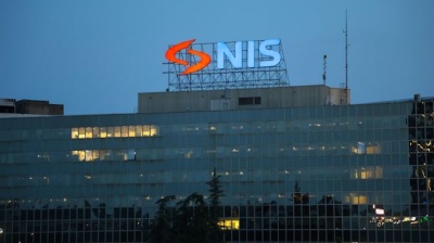 Serbia holds emergency talks on fate of Gazprom-owned NIS