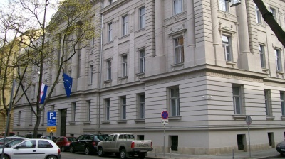 Croatia delays Eurobond issue due to political uncertainties
