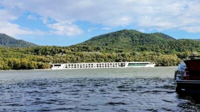 Record low water levels halt Danube shipping