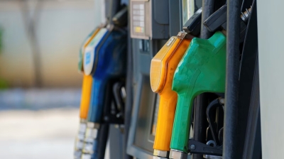 Sri Lanka declares weekly fuel holiday