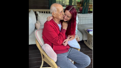 Heir to ‘richest Turk’ title reconciles with her father