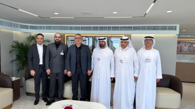 UAE officials discuss flight routes to Iran on sidelines of airshow