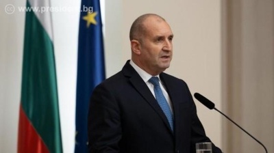 Bulgarian president demands snap elections after mass protests 
