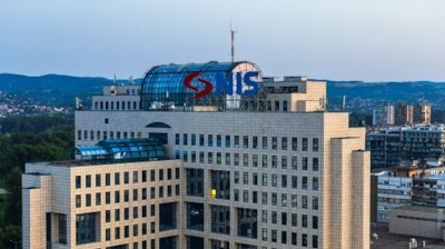 Russia agrees to sell stake in Serbian oil firm NIS