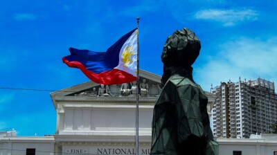 Philippine credit-card boom meets the reckoning as rates climb