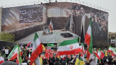  COMMENT: Iran's bankruptcy is its best weapon against the wealthy Gulf states